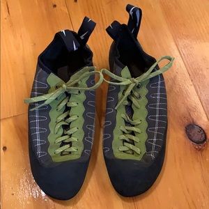 Evolv VTR 3D rock climbing shoe, EU 43